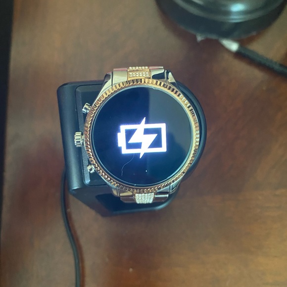 Mk touch screen watch - Picture 3 of 5